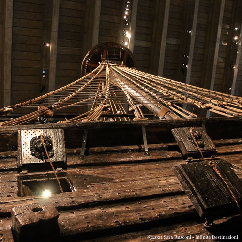 Stoccolma: dettaglio dell'albero del vascello Vasa